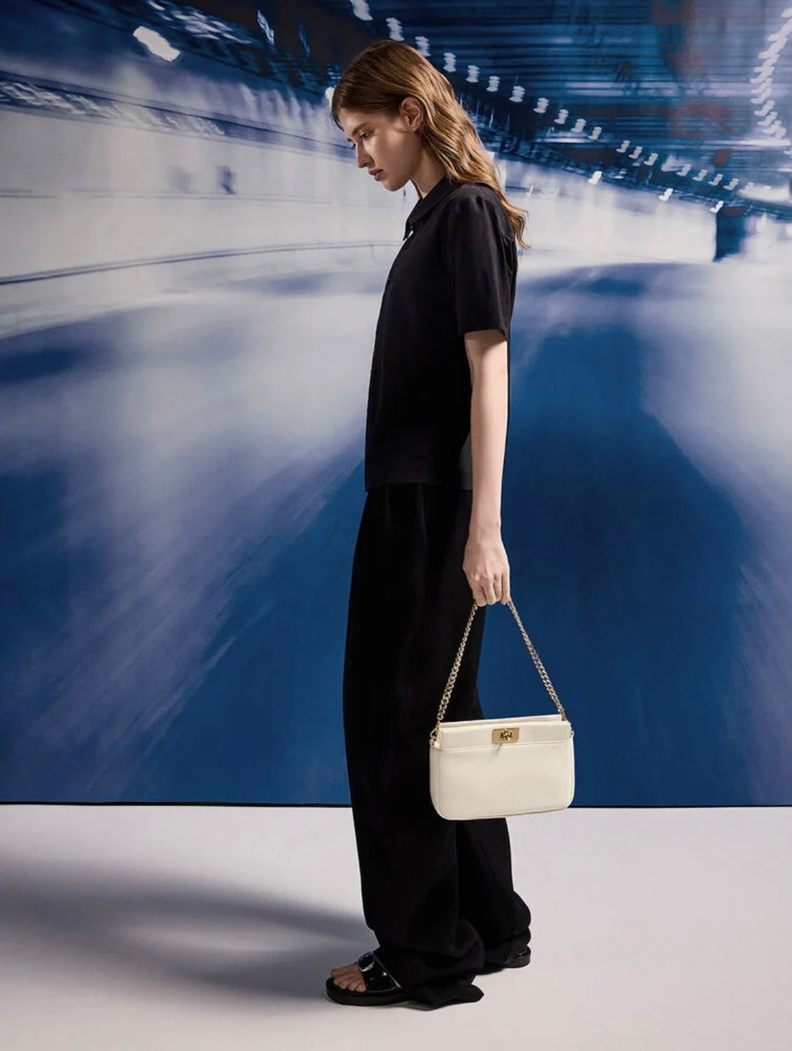 Lennie Chain-Handle Shoulder Bag