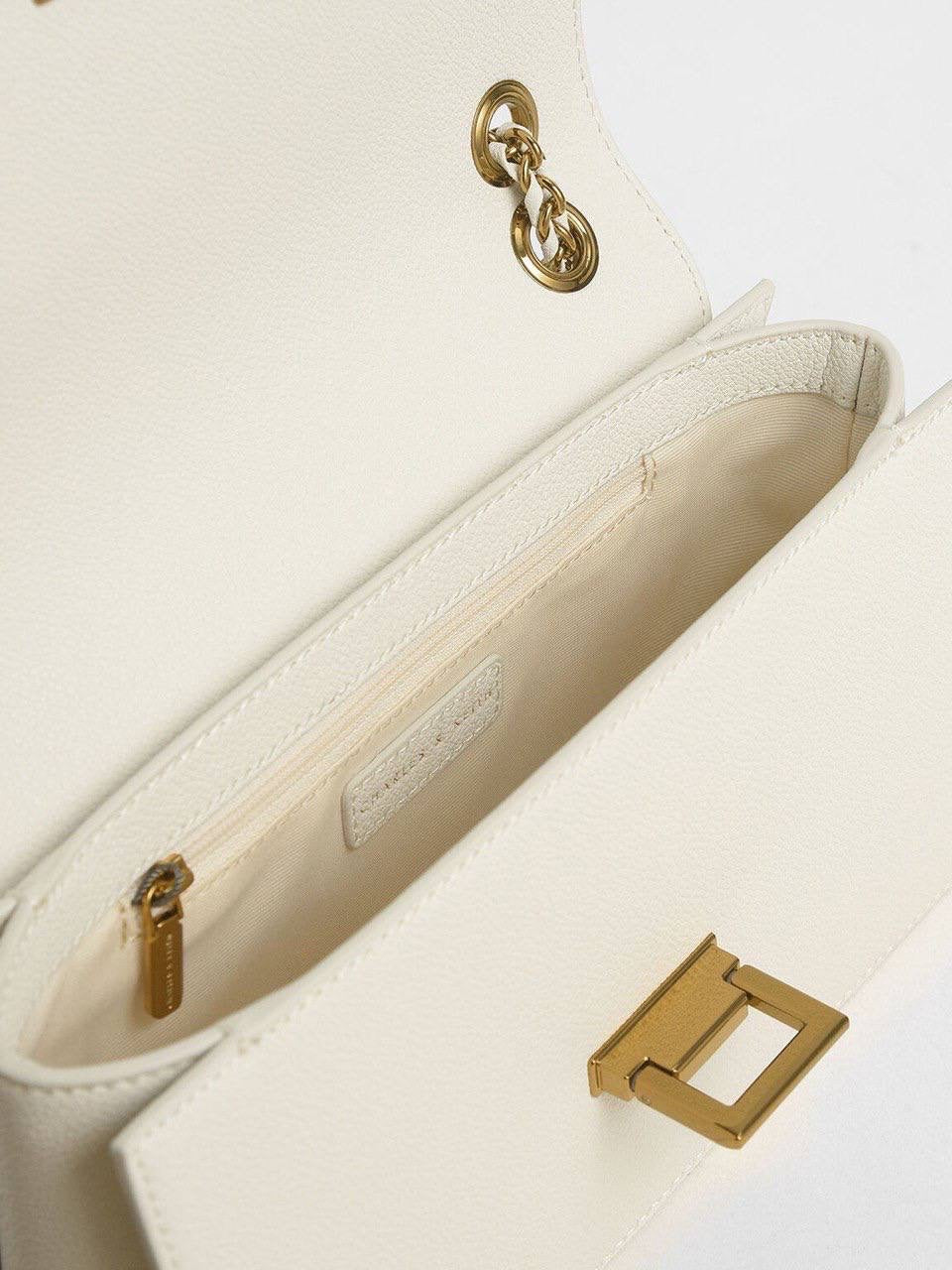 Chain Strap Shoulder Bag