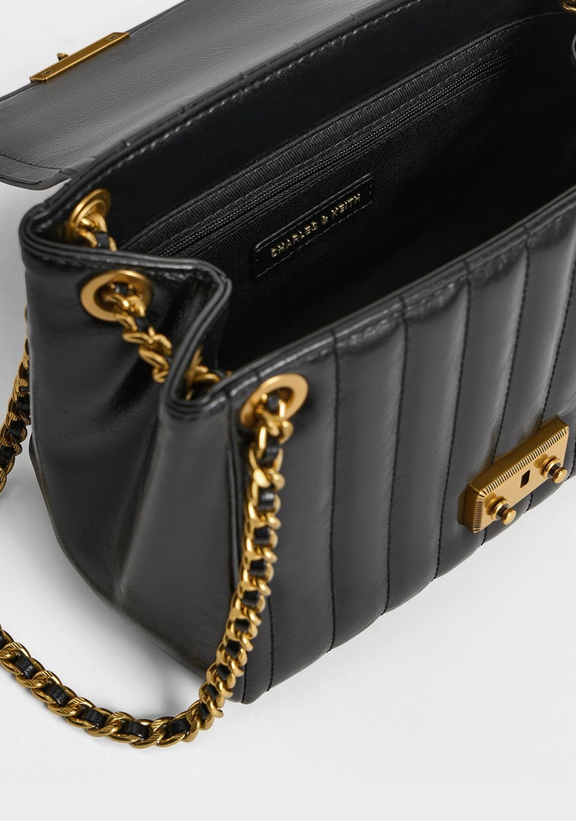 Donna Crinkle-Effect Shoulder Bag