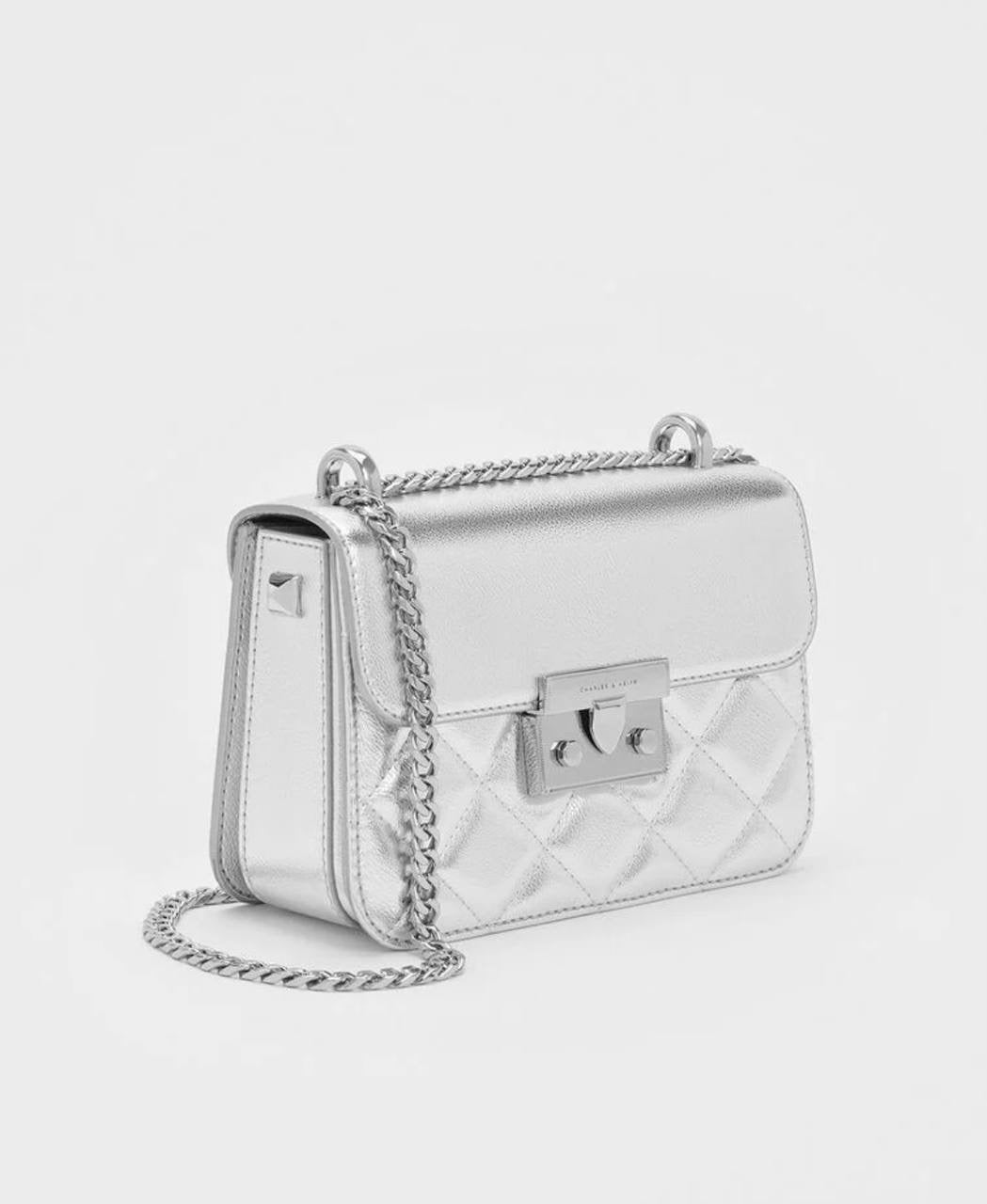 Alva Quilted Chain-Handle Bag
