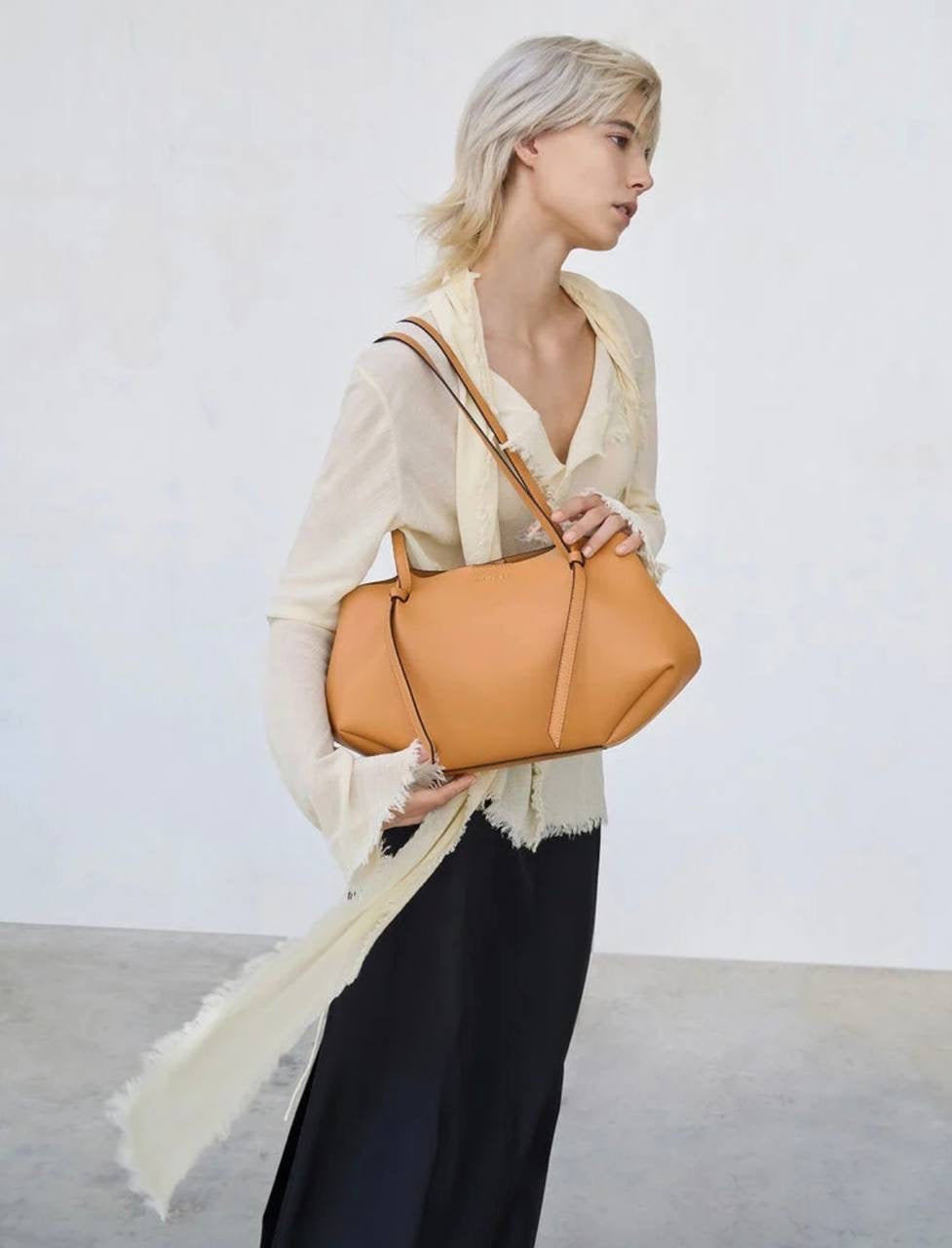 Calla Tote Bag