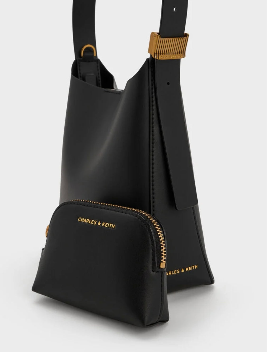 Edna Bucket Bag