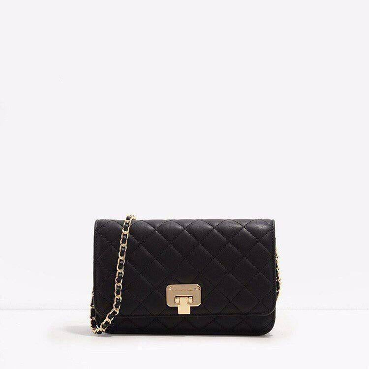 Quilted Flip-Lock Clutch