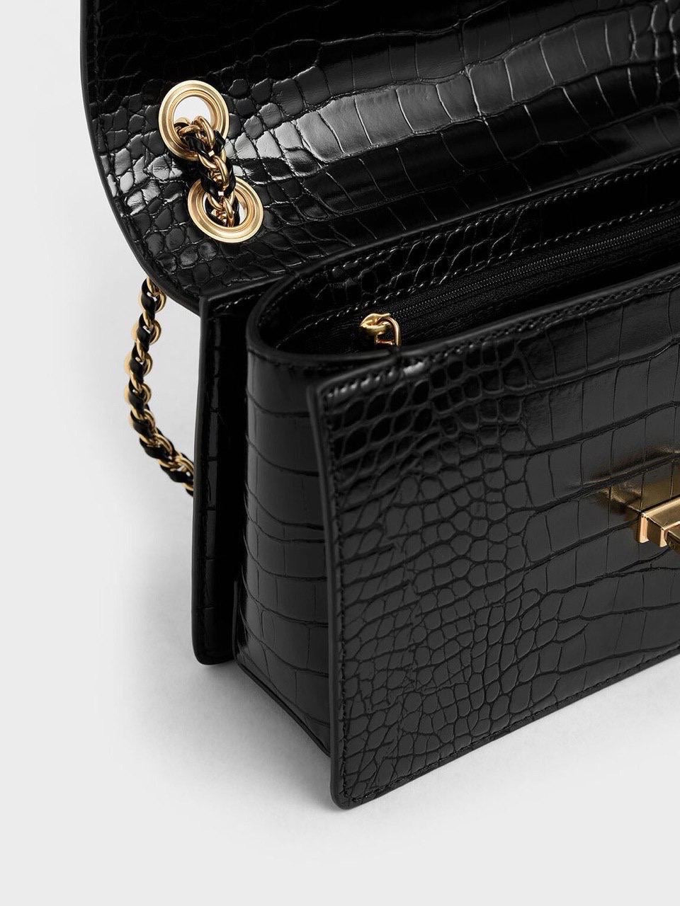 Chain Strap Shoulder Bag