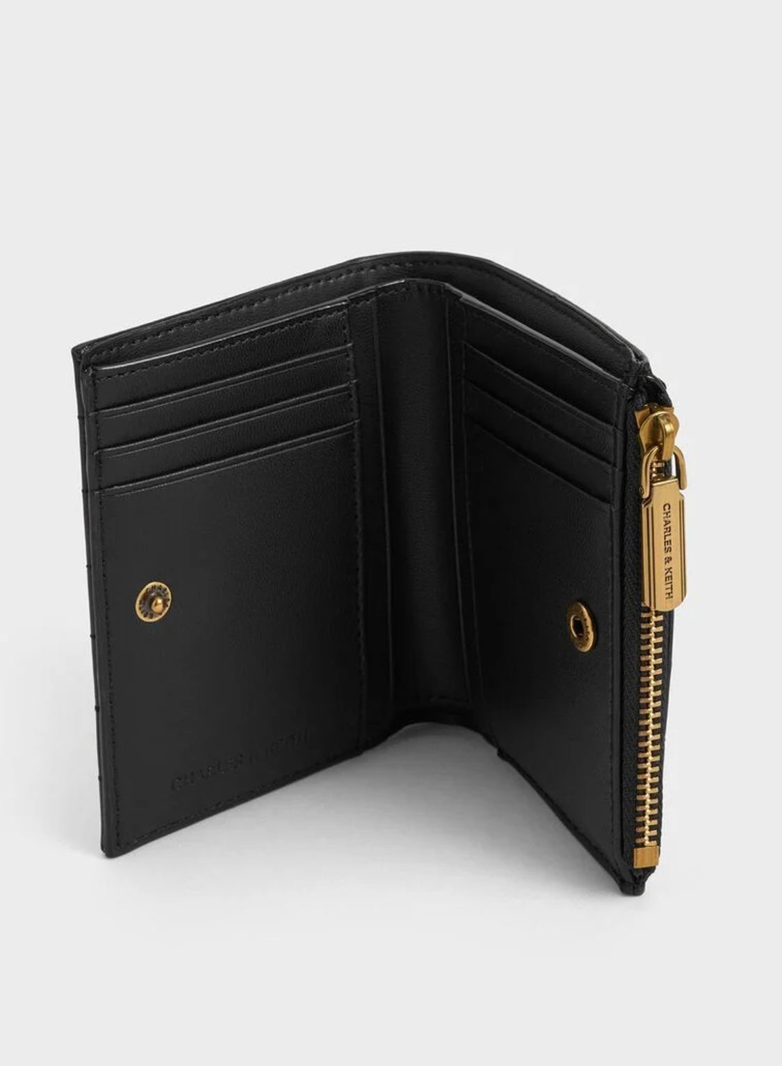 Donna Crinkle-Effect Panelled Top-Zip Wallet