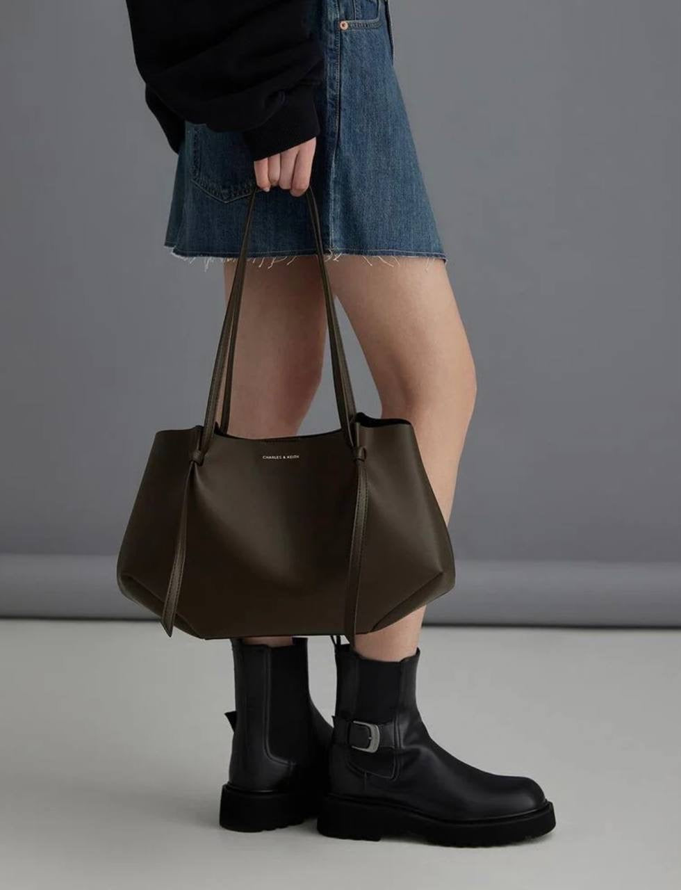 Calla Tote Bag