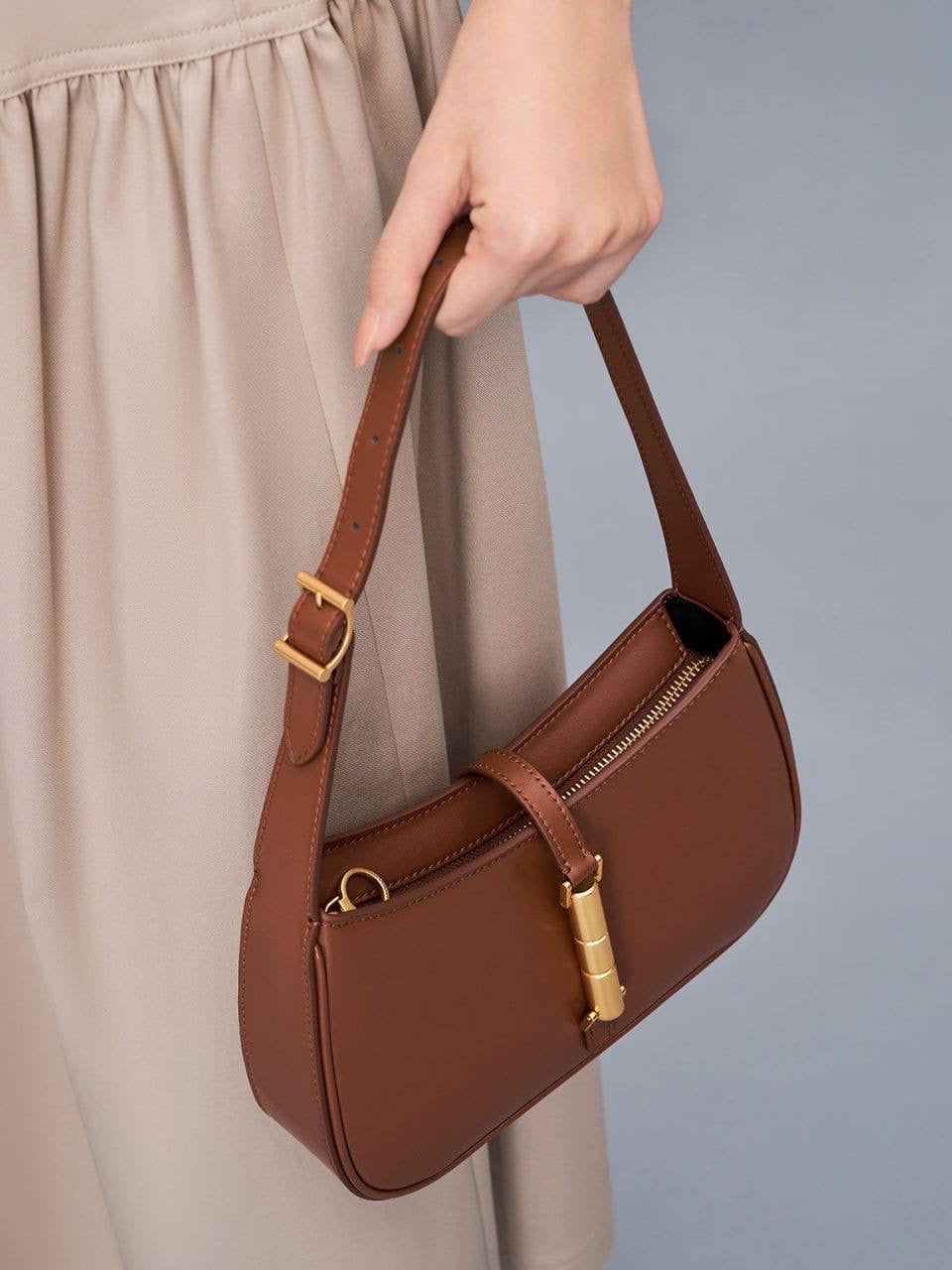 Cesia Ombre Shoulder Bag