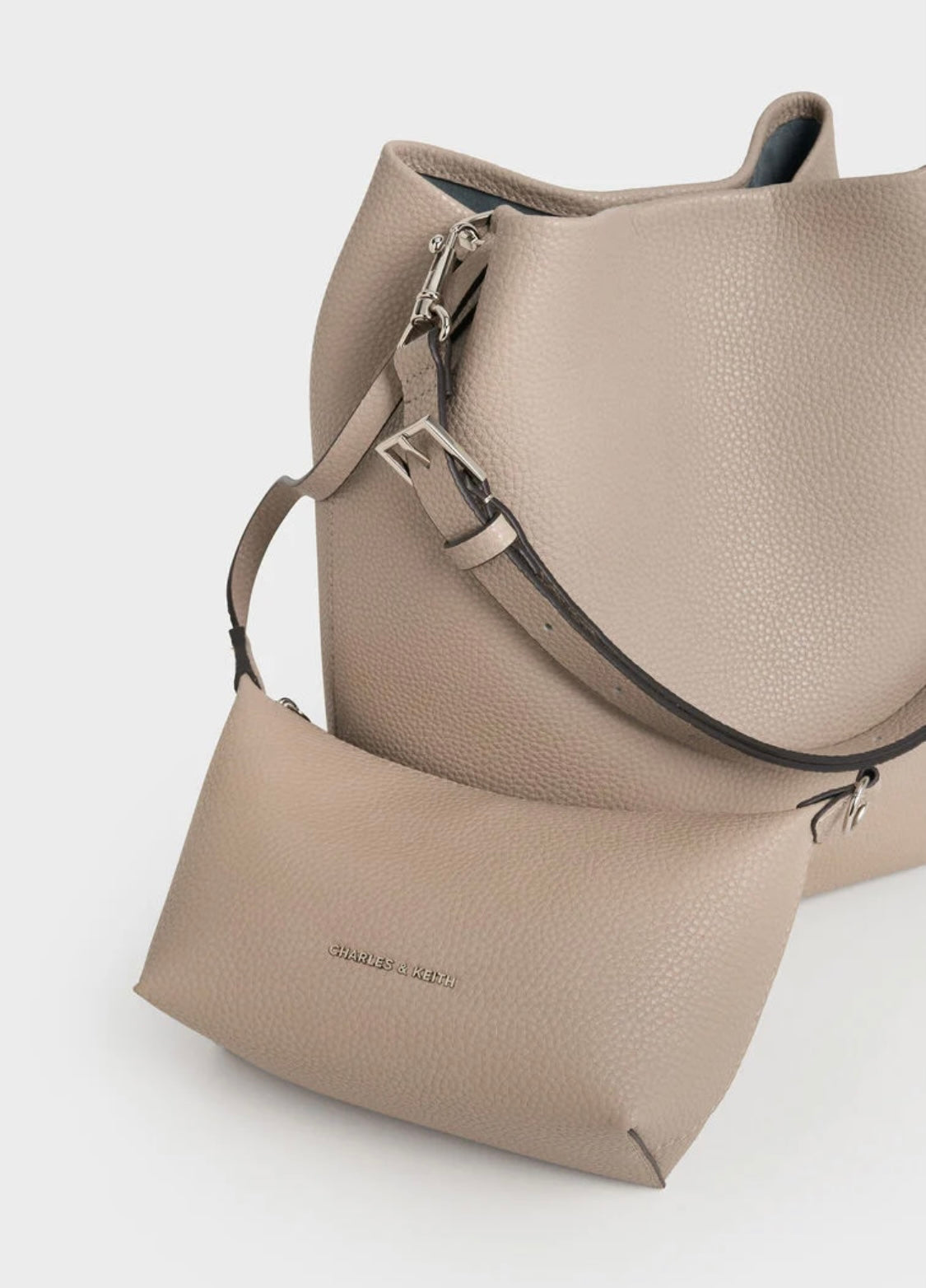 Beryl Bucket Bag